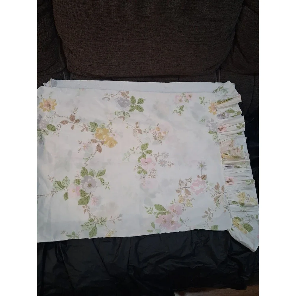 Vintage Floral Pillowcase, Pillow Sham Ruffled, Dan Rivers, 2